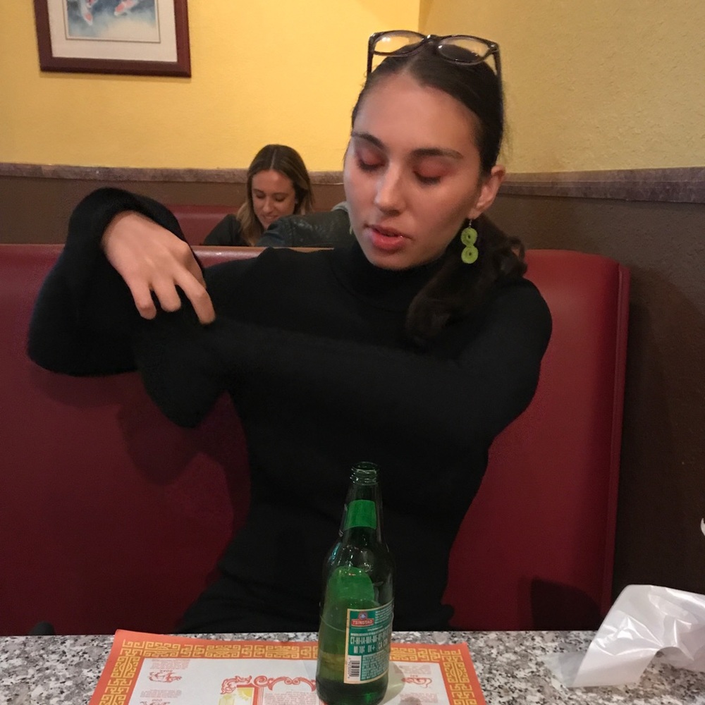 Meet your Posher, Amalia